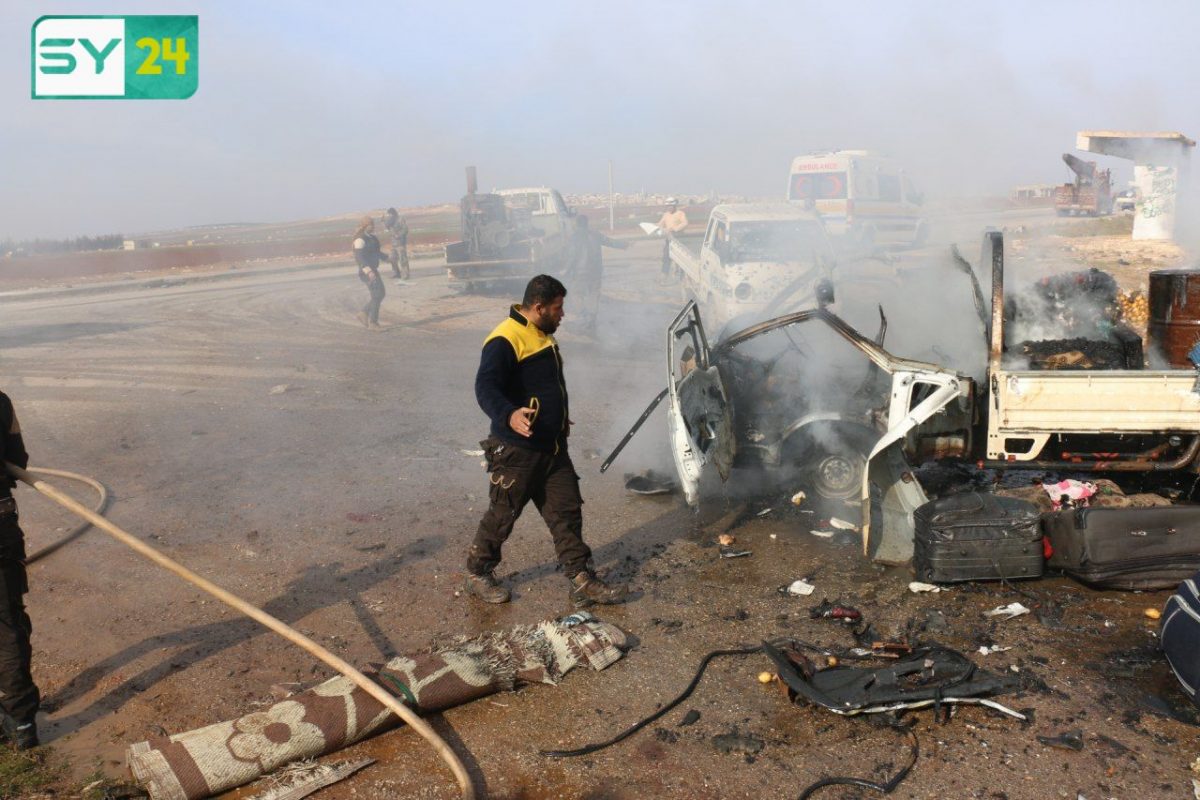 قُتل سبعة مدنيين بينهم طفل وأصيب آخرون بجراح بعضهم بحالة حرجة، إثر القصف الجوي من الطائرات الحربية التابعة للنظام السوري